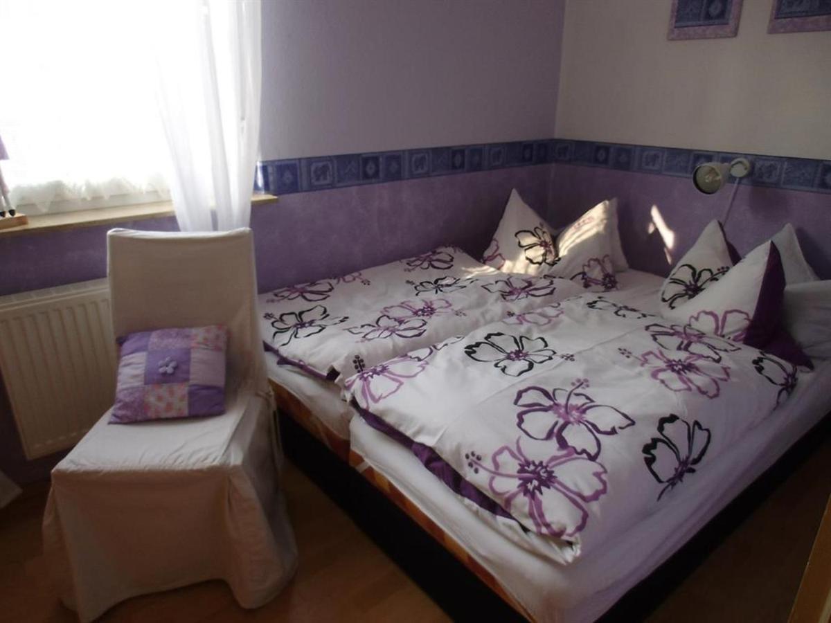 Ferienwohnung Tschitschmann เนาม์บวร์ก ภายนอก รูปภาพ